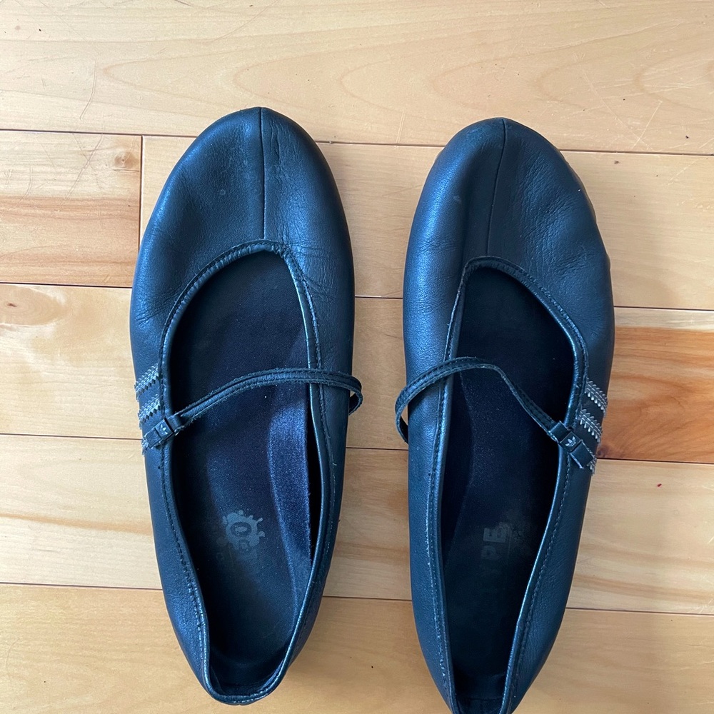 Adidas flats black leather